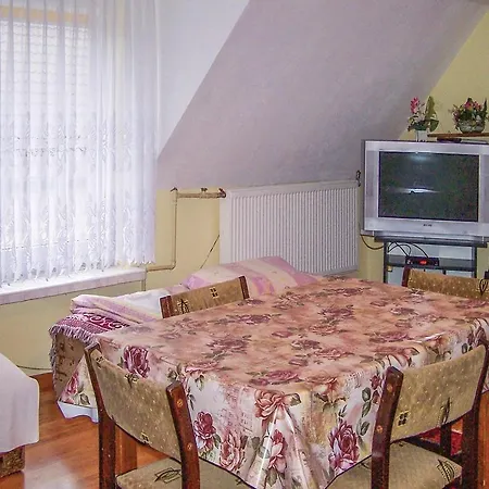 One-bedroom Holiday In